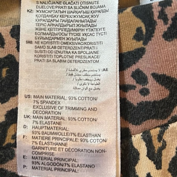 Adidas Animal Print Leggings Sporty Streetwear Women’s Size Small - Picture 7 of 7